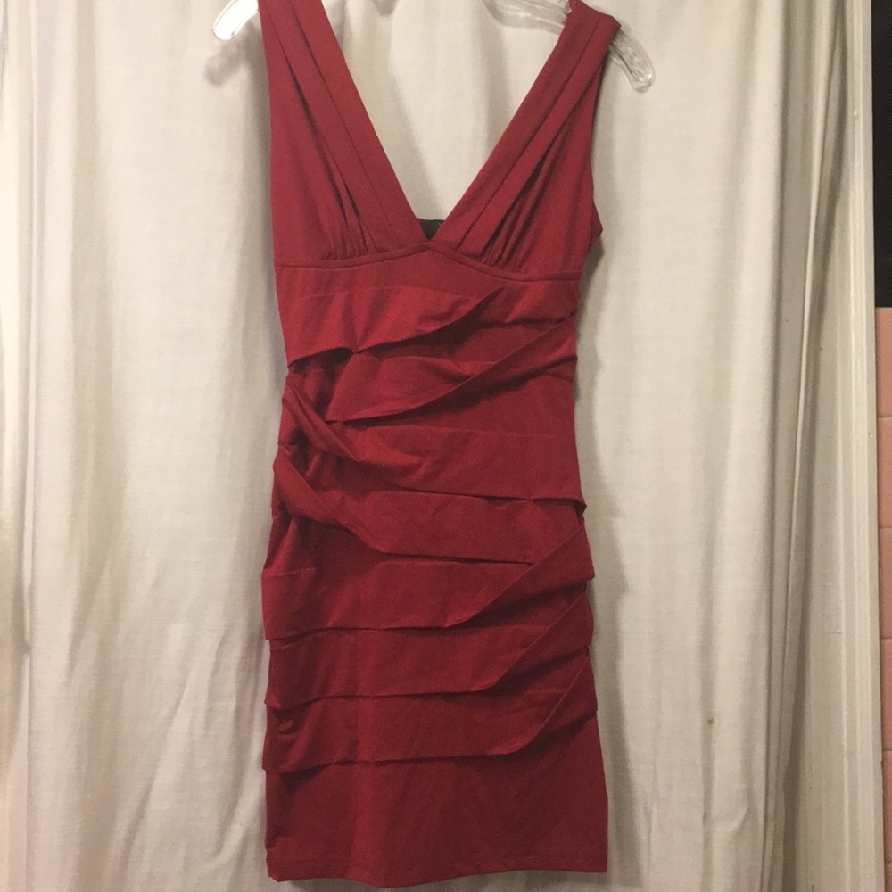 Fitted red dress
